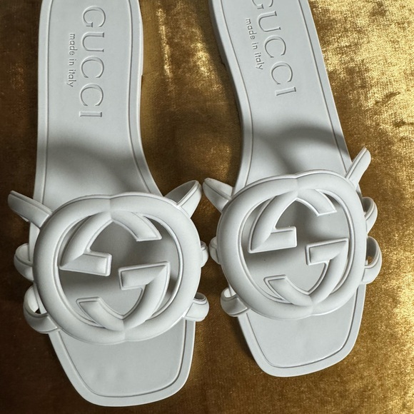 Gucci White Interlock GG Sandals with Perforated Design - Picture 1 of 5